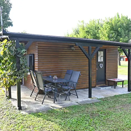 Pocitniska Kamp Hiska Miha, Terme 3000 - Vkljuceni 2 Kopalni Karti Apartment Moravske Toplice
